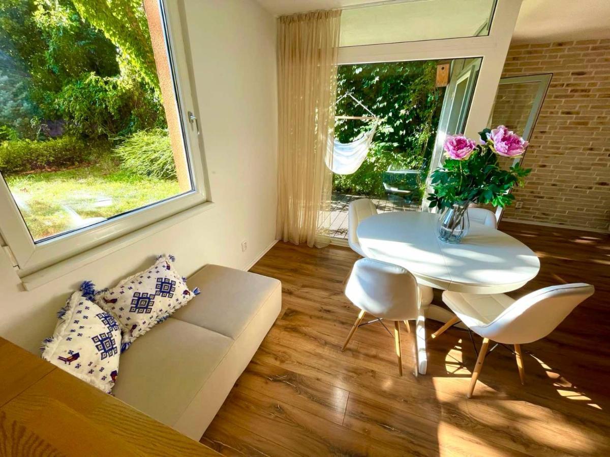 70M2 Romantic Living In The Old Town With Garden ブラチスラヴァ エクステリア 写真