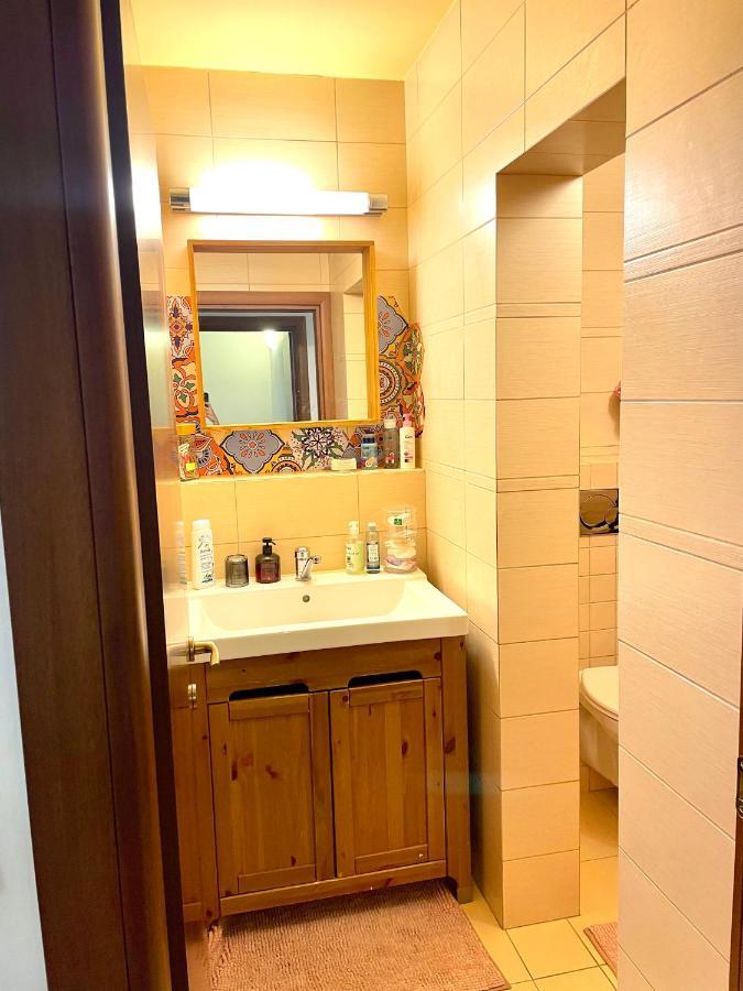 70M2 Romantic Living In The Old Town With Garden ブラチスラヴァ エクステリア 写真