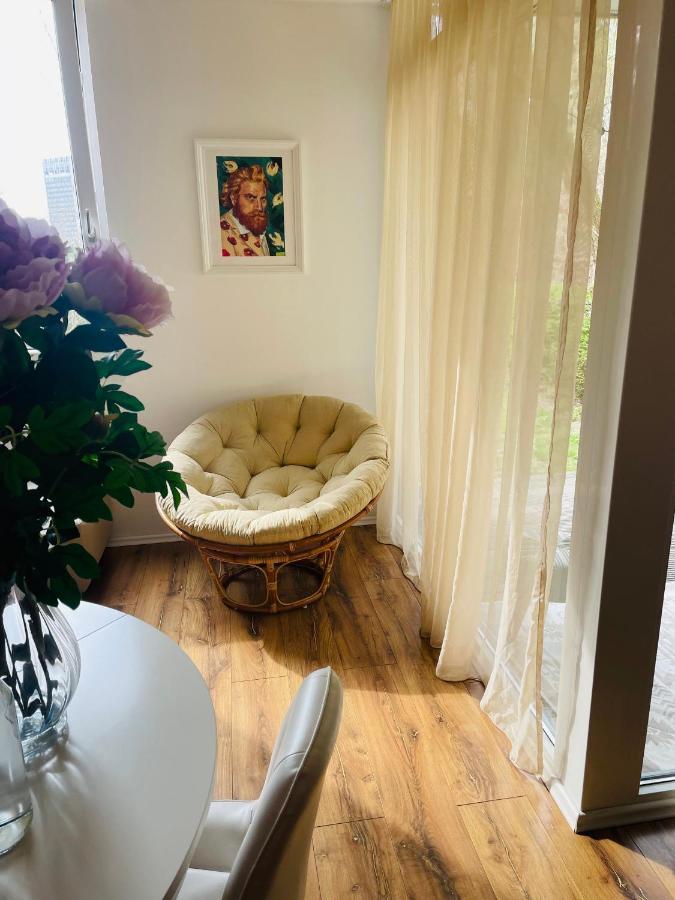 70M2 Romantic Living In The Old Town With Garden ブラチスラヴァ エクステリア 写真