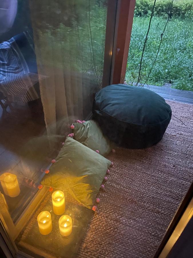 70M2 Romantic Living In The Old Town With Garden ブラチスラヴァ エクステリア 写真
